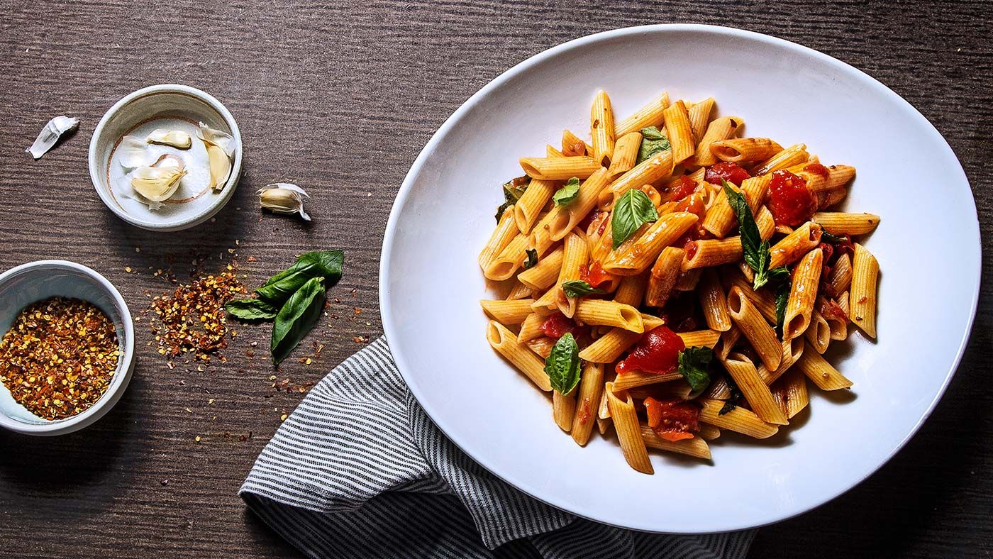 PENNE ARRABIATA TAVUKLU